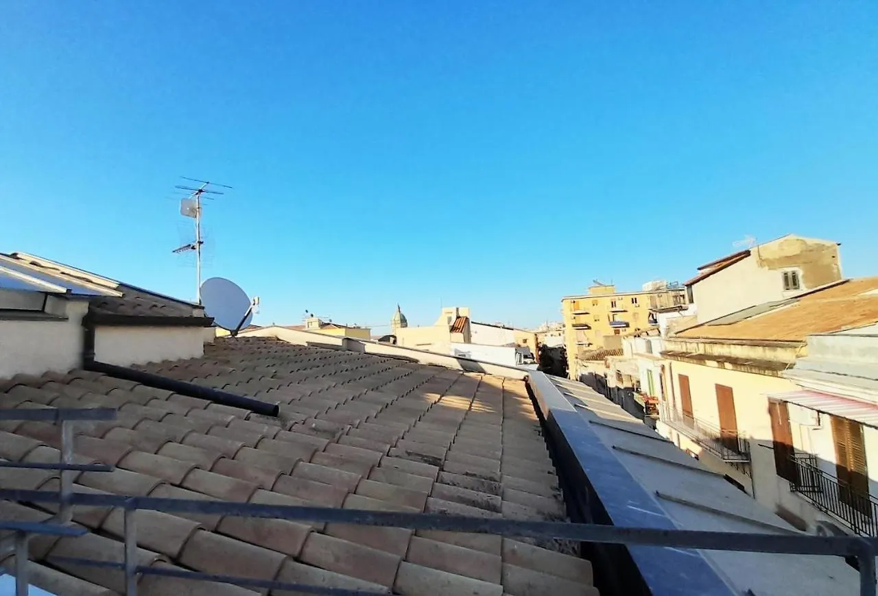 Terrace With View Attic In Old Town Ballarhome Palermo Olaszország