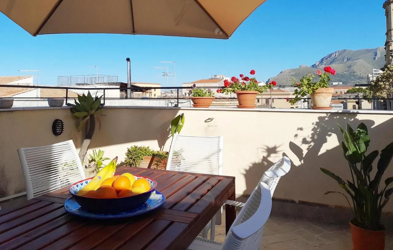 Terrace With View Attic In Old Town Ballarhome 巴勒莫